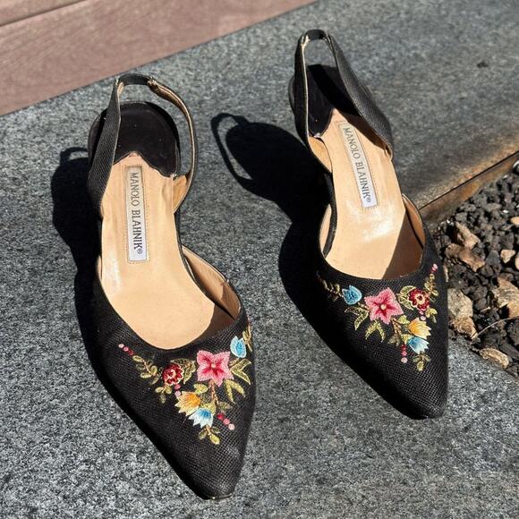 Vintage Manolo Blahnik Floral Embroidered Kitten Slingback Sandals in Black - Picture 5 of 8